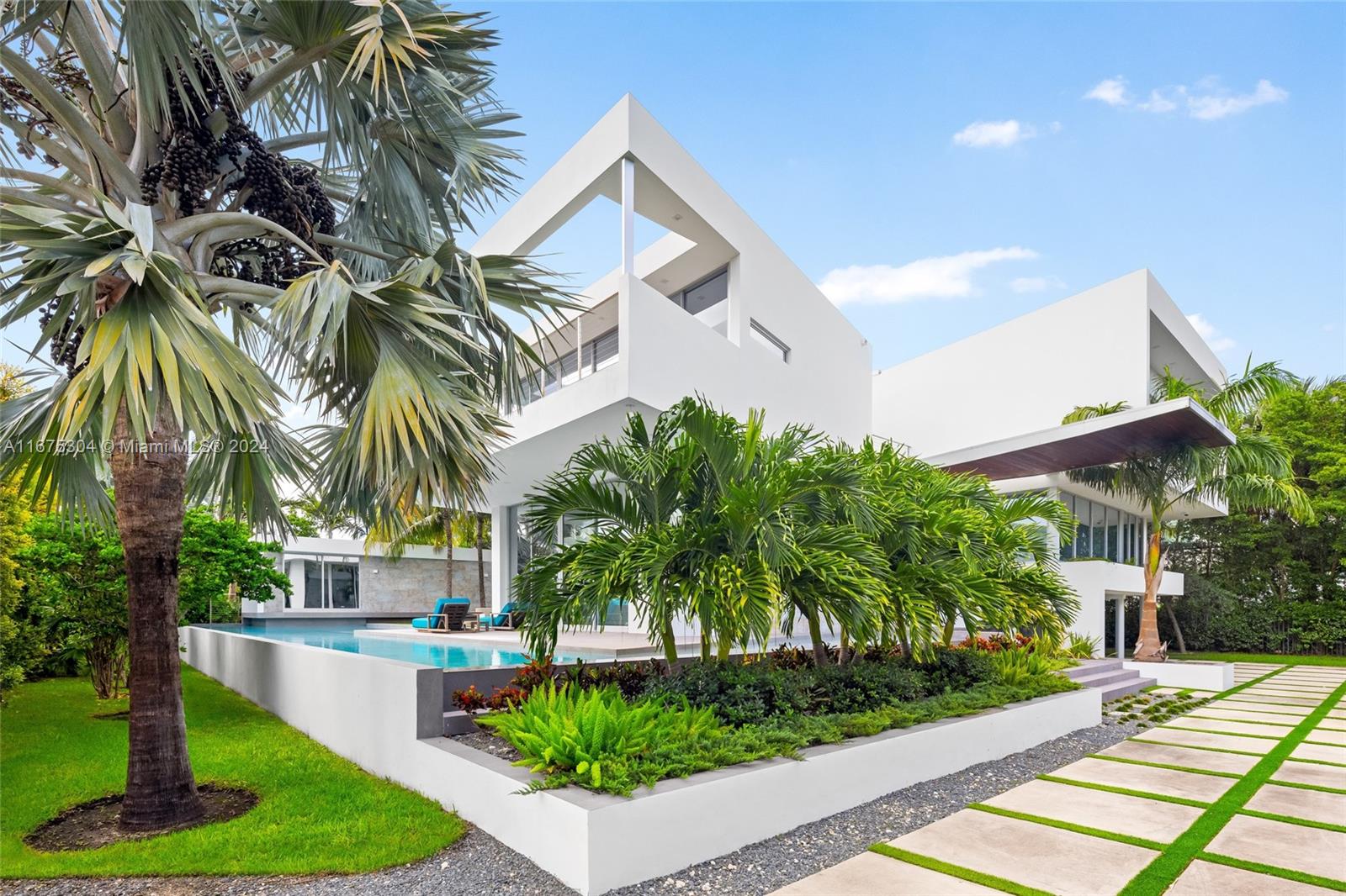 HIBISCUS ISLAND - Residential