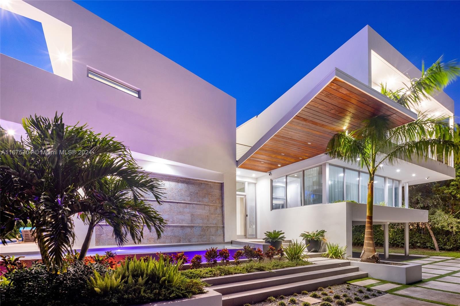 HIBISCUS ISLAND - Residential
