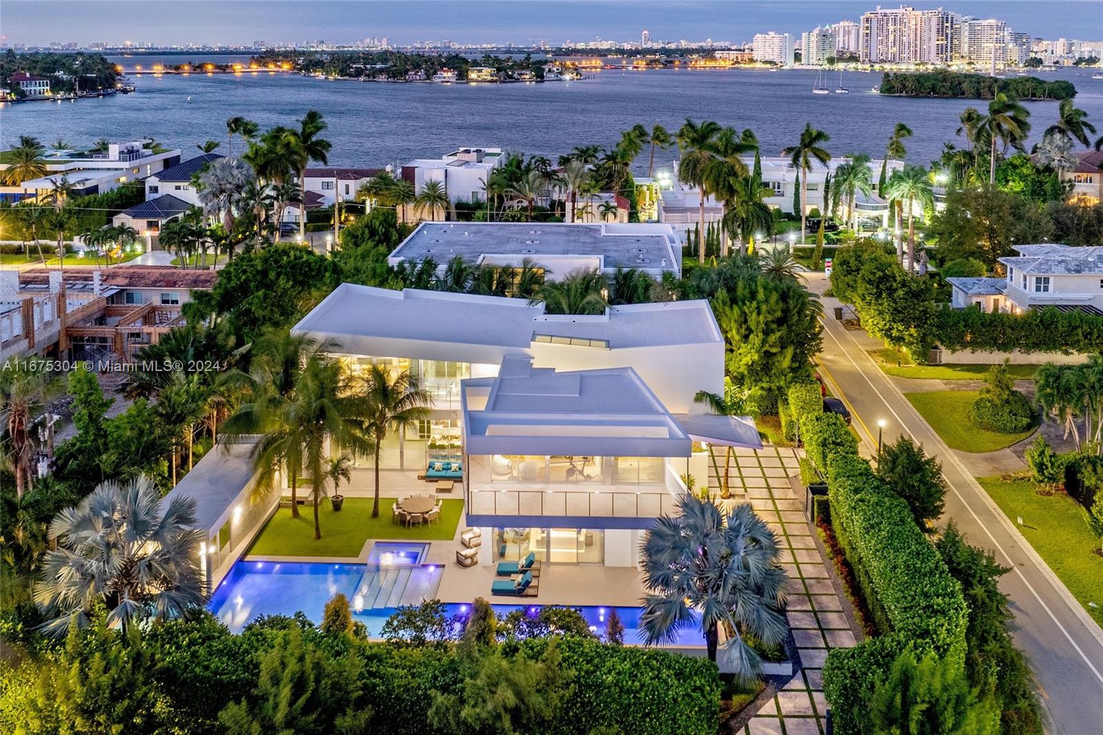 HIBISCUS ISLAND - Residential