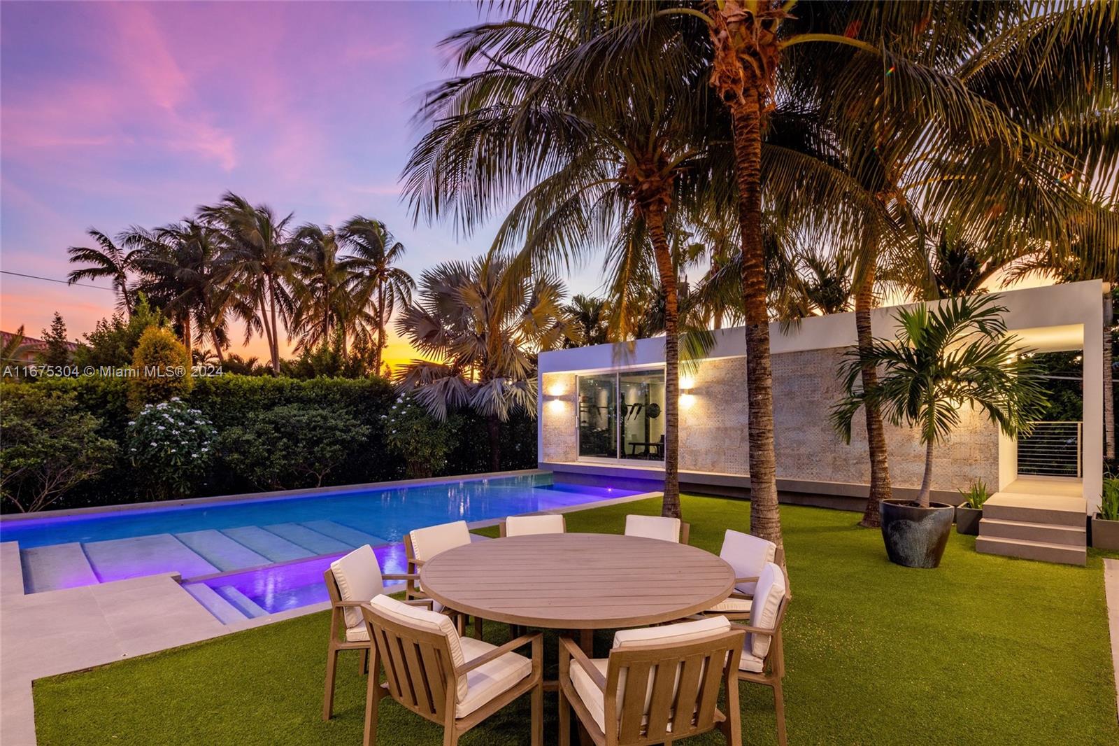 HIBISCUS ISLAND - Residential