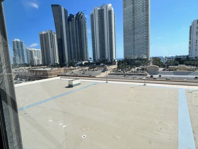 PLAZA OF AMERICAS CONDO P - Residential Lease