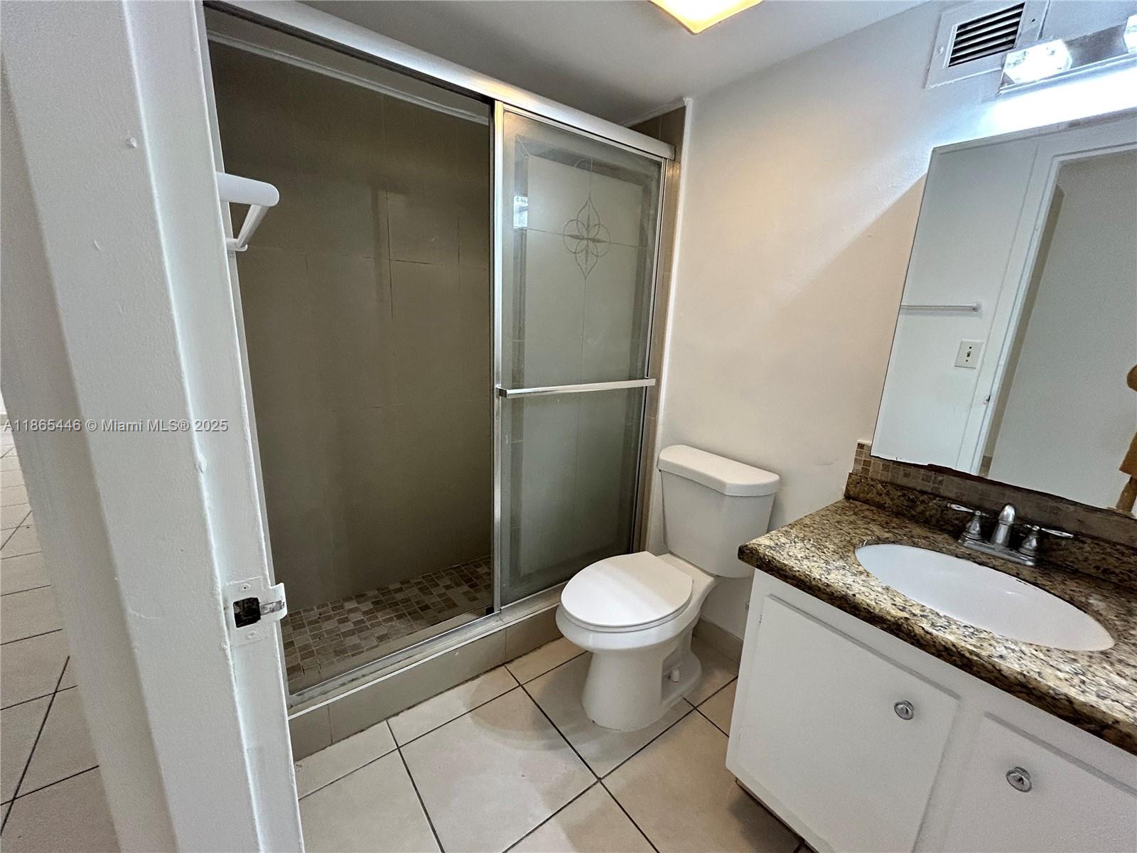 PLAZA OF AMERICAS CONDO P - Residential Lease