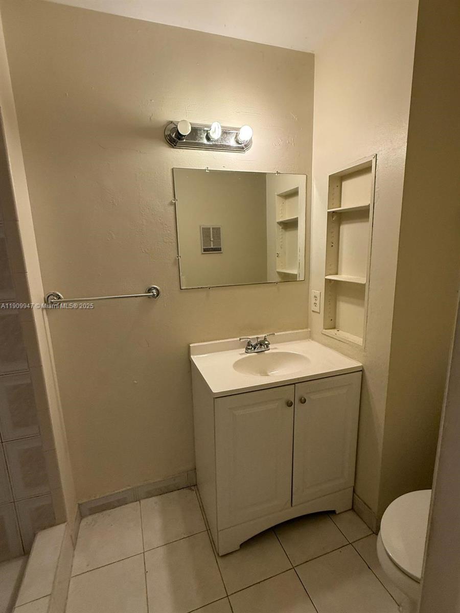 MONTEREY VILLAGE-TWO COND - Residential