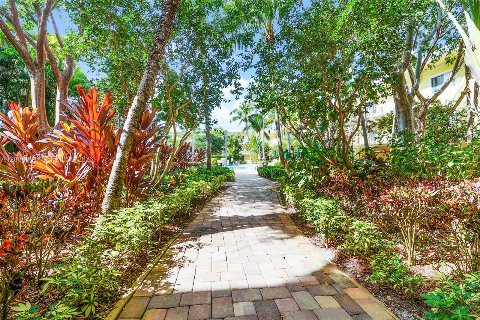 PINE CREST VILLAGE II AT - Residential
