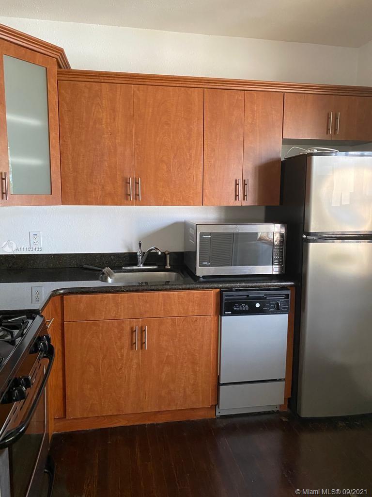 POINCIANA BEACH CONDO - Residential Lease