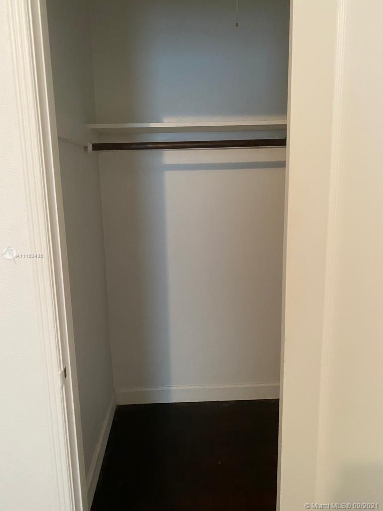 POINCIANA BEACH CONDO - Residential Lease