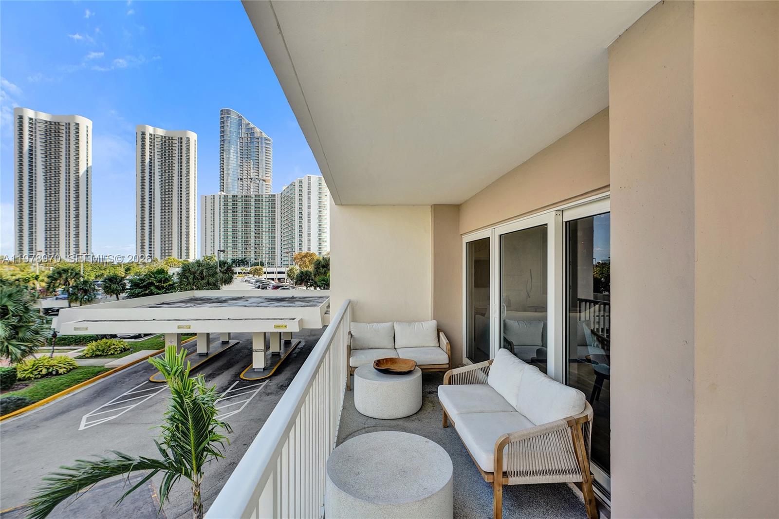 ARLEN HOUSE CONDO - Residential