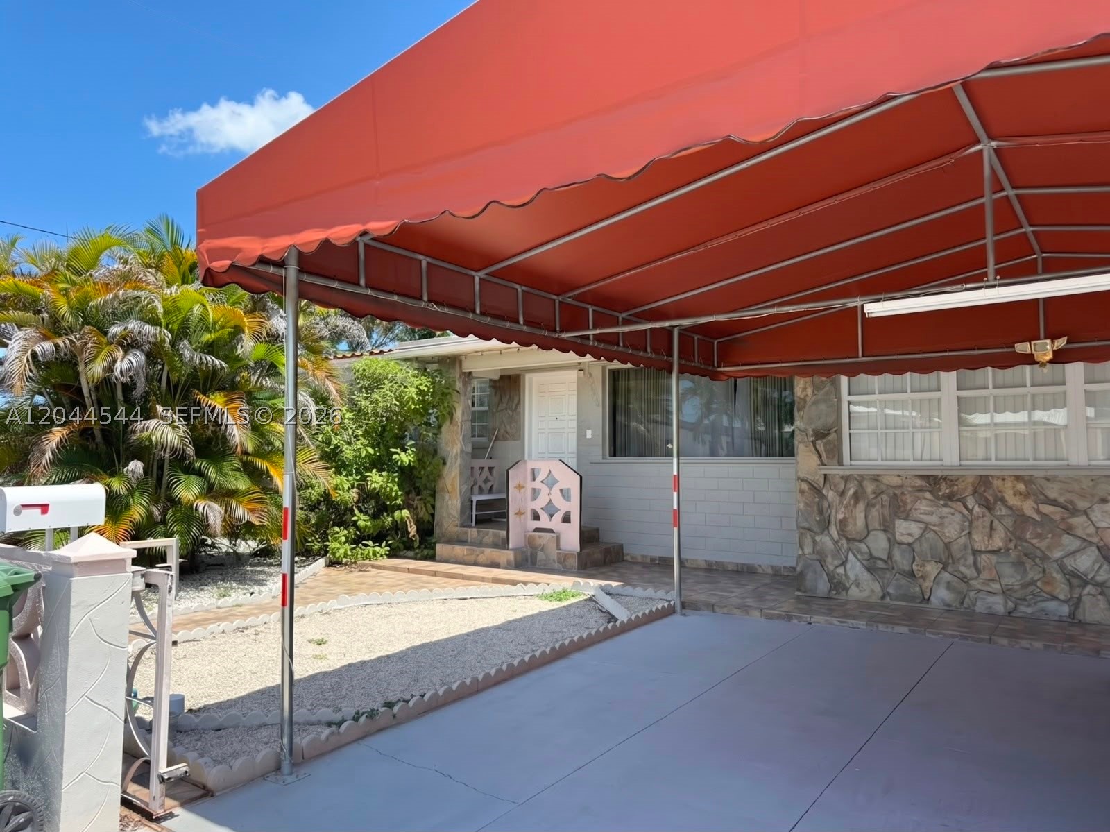 HIALEAH 54TH STREET ADDN - Residential Lease