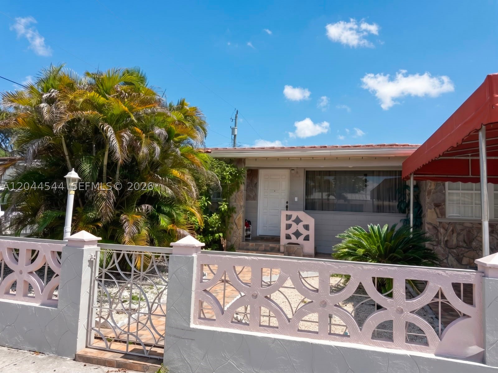 HIALEAH 54TH STREET ADDN - Residential Lease