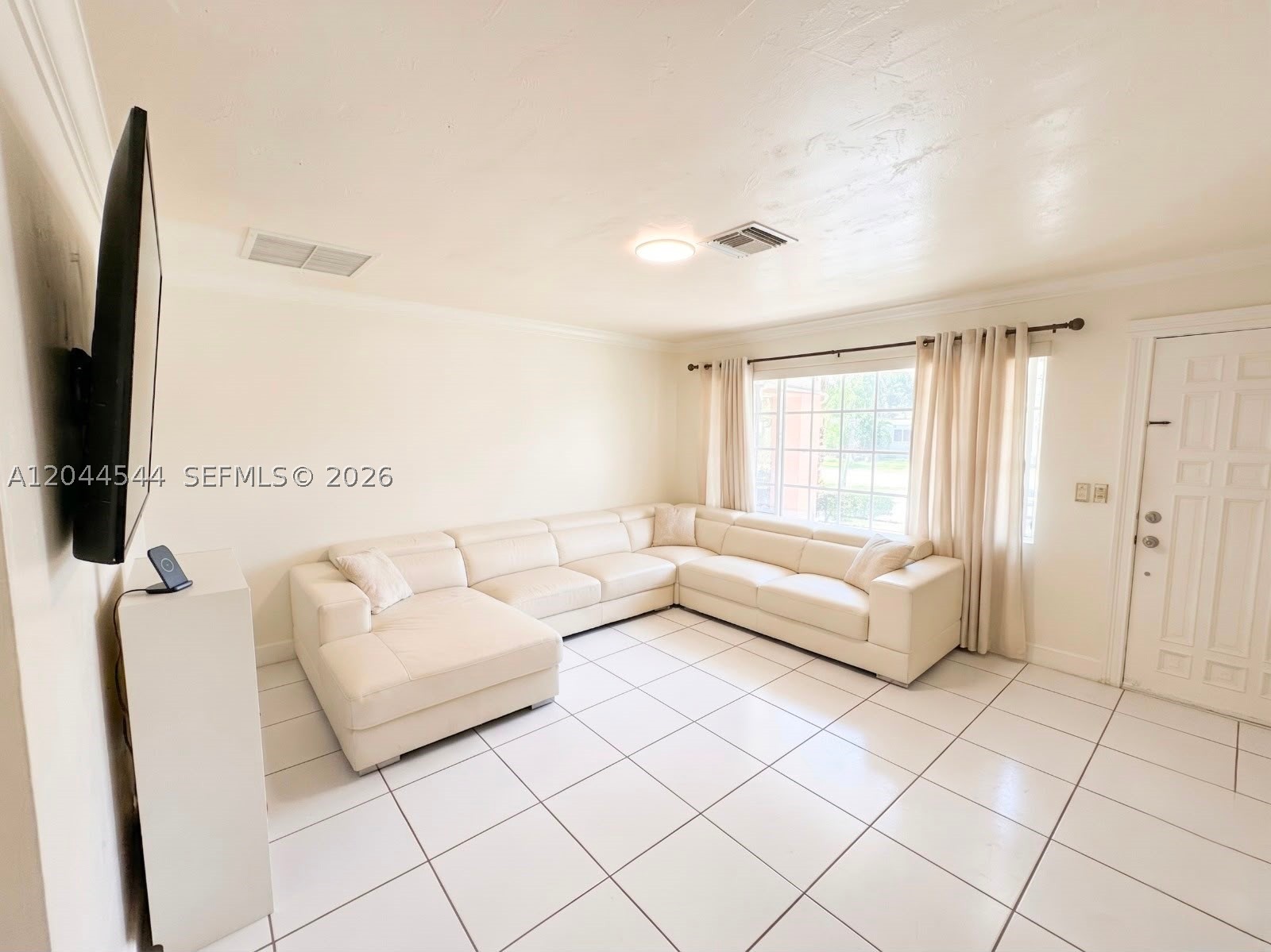 HIALEAH 54TH STREET ADDN - Residential Lease