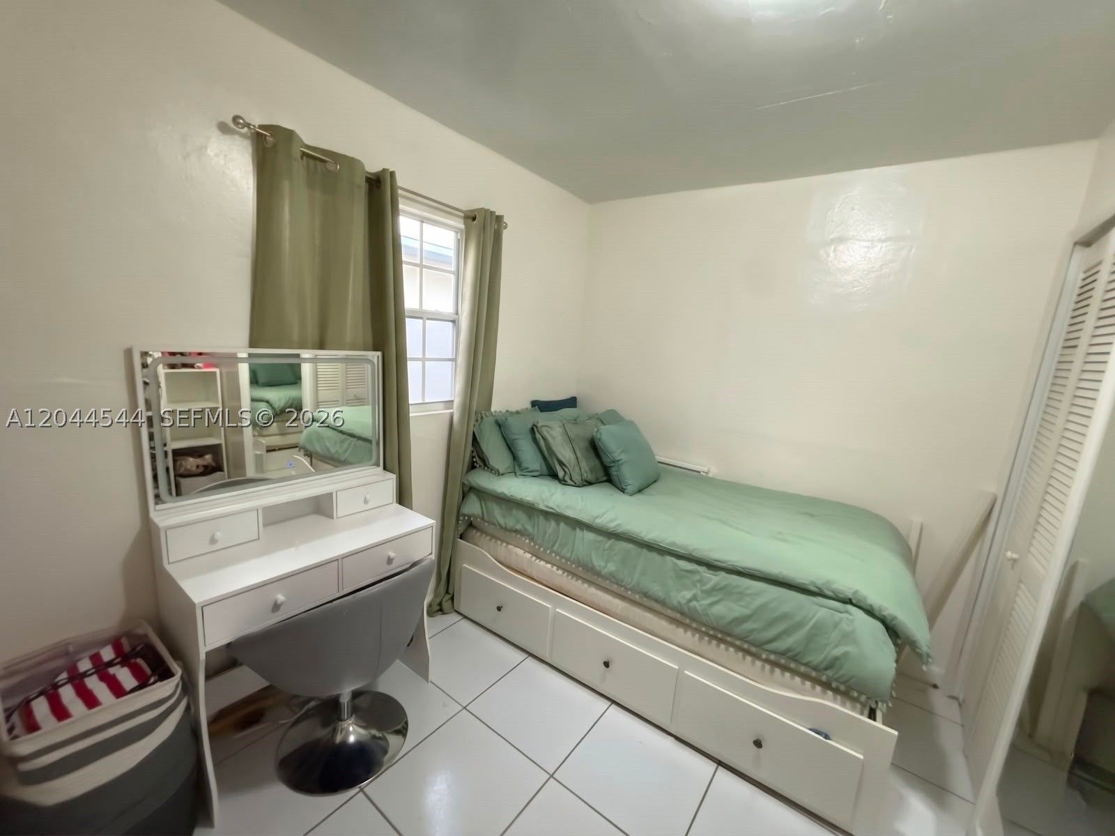 HIALEAH 54TH STREET ADDN - Residential Lease