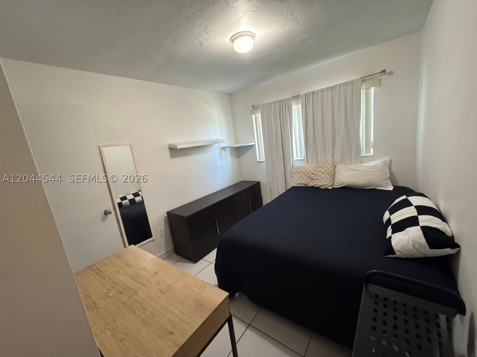 HIALEAH 54TH STREET ADDN - Residential Lease