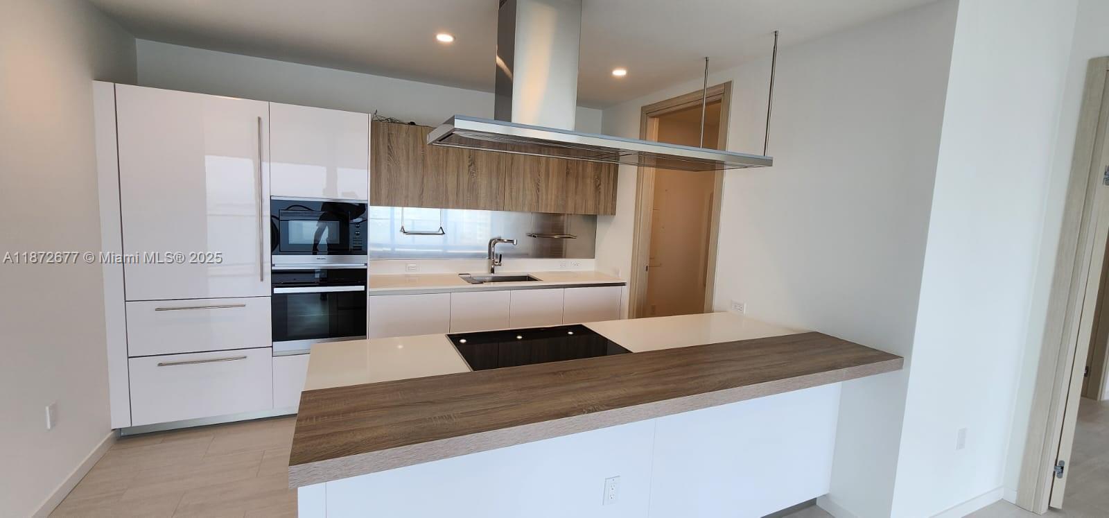 BRICKELL FLATIRON CONDO - Residential Lease