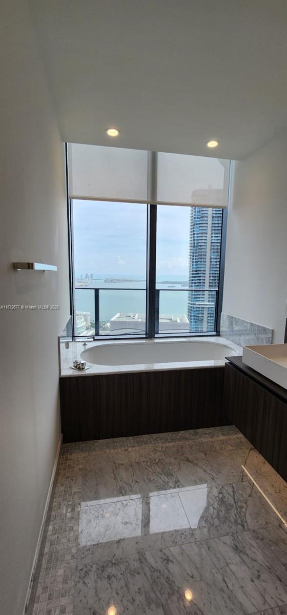 BRICKELL FLATIRON CONDO - Residential Lease