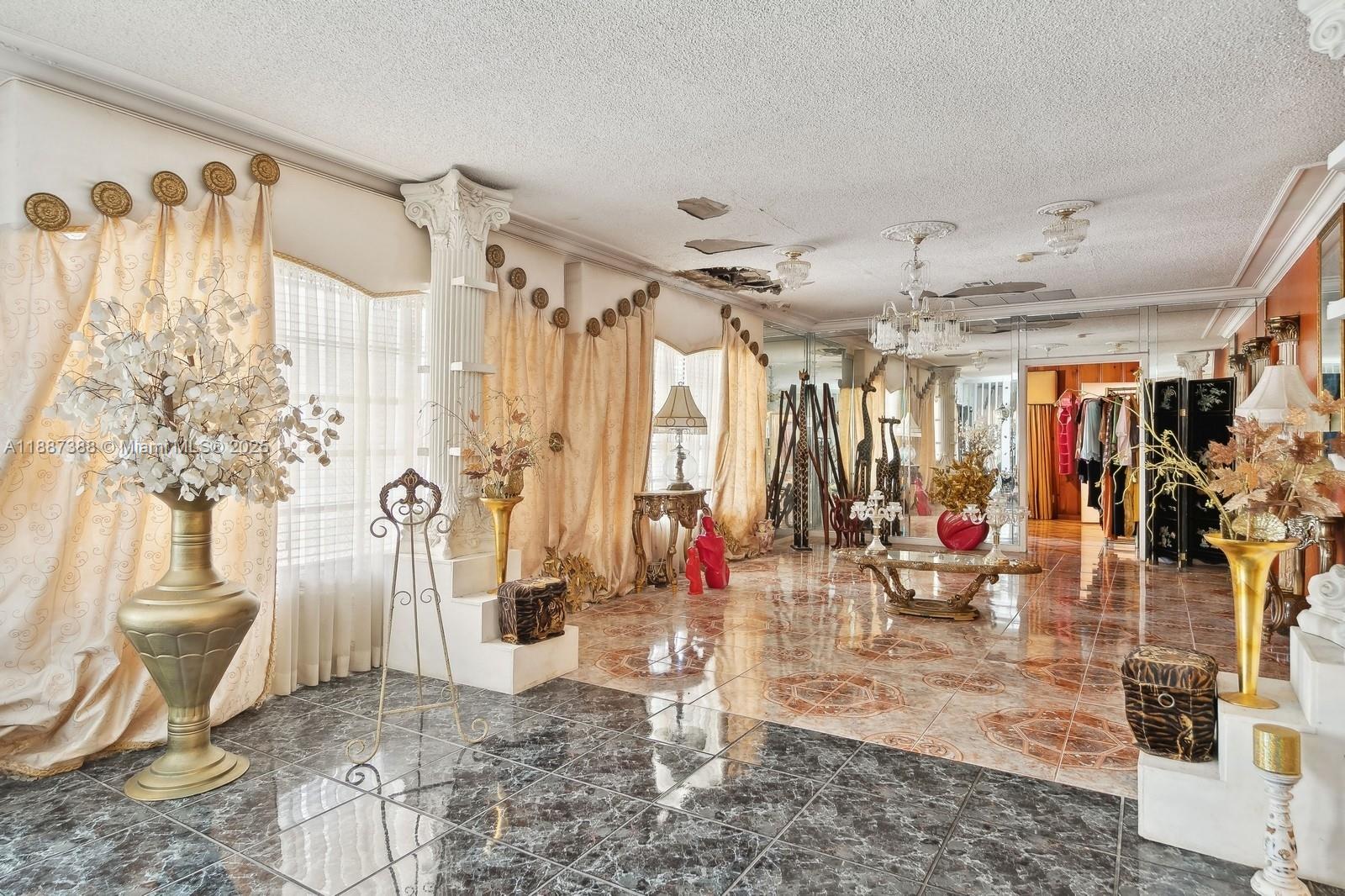 7TH AVENUE HIGHLANDS - Residential