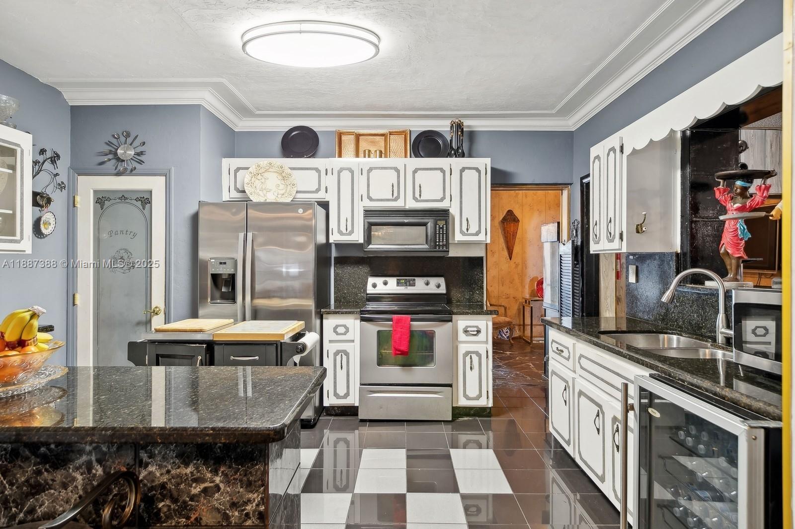 7TH AVENUE HIGHLANDS - Residential