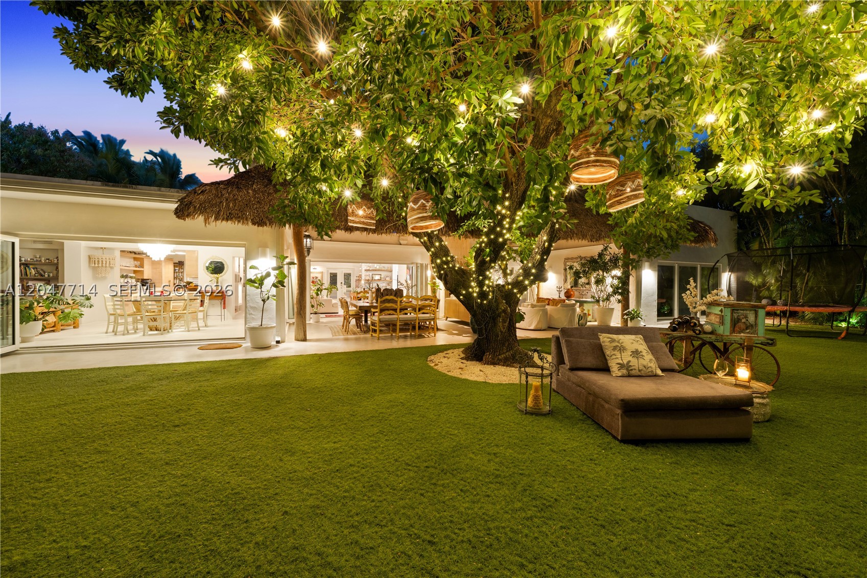HOLIDAY COLONY - Residential