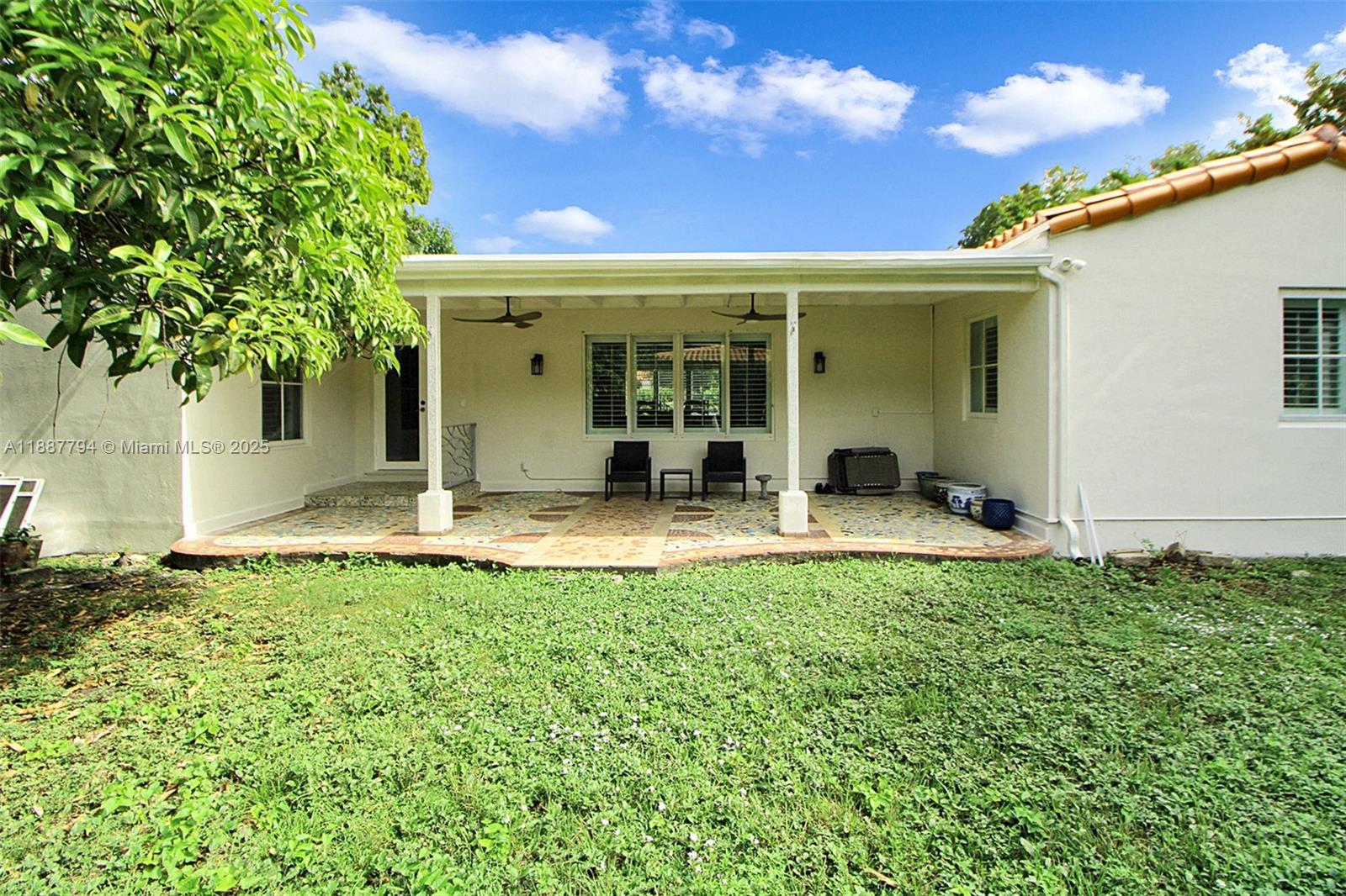 TAMIAMI PLACE PLAN NO 3 - Residential
