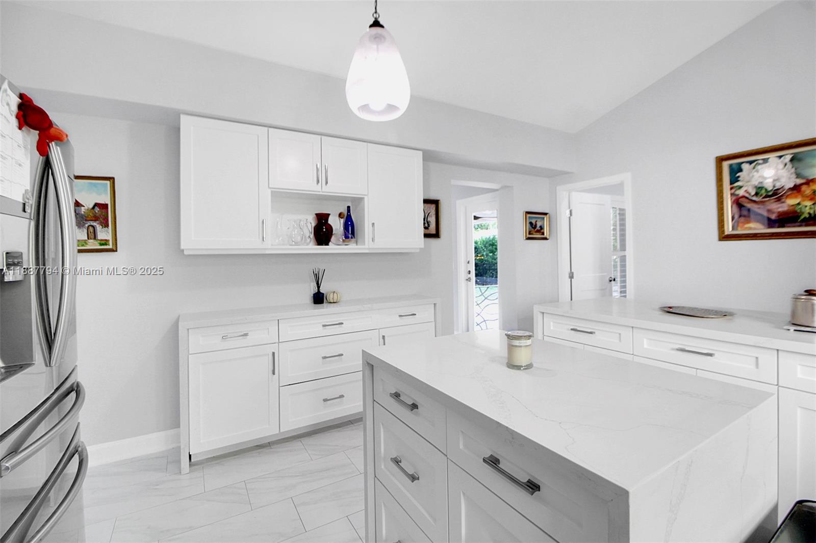TAMIAMI PLACE PLAN NO 3 - Residential