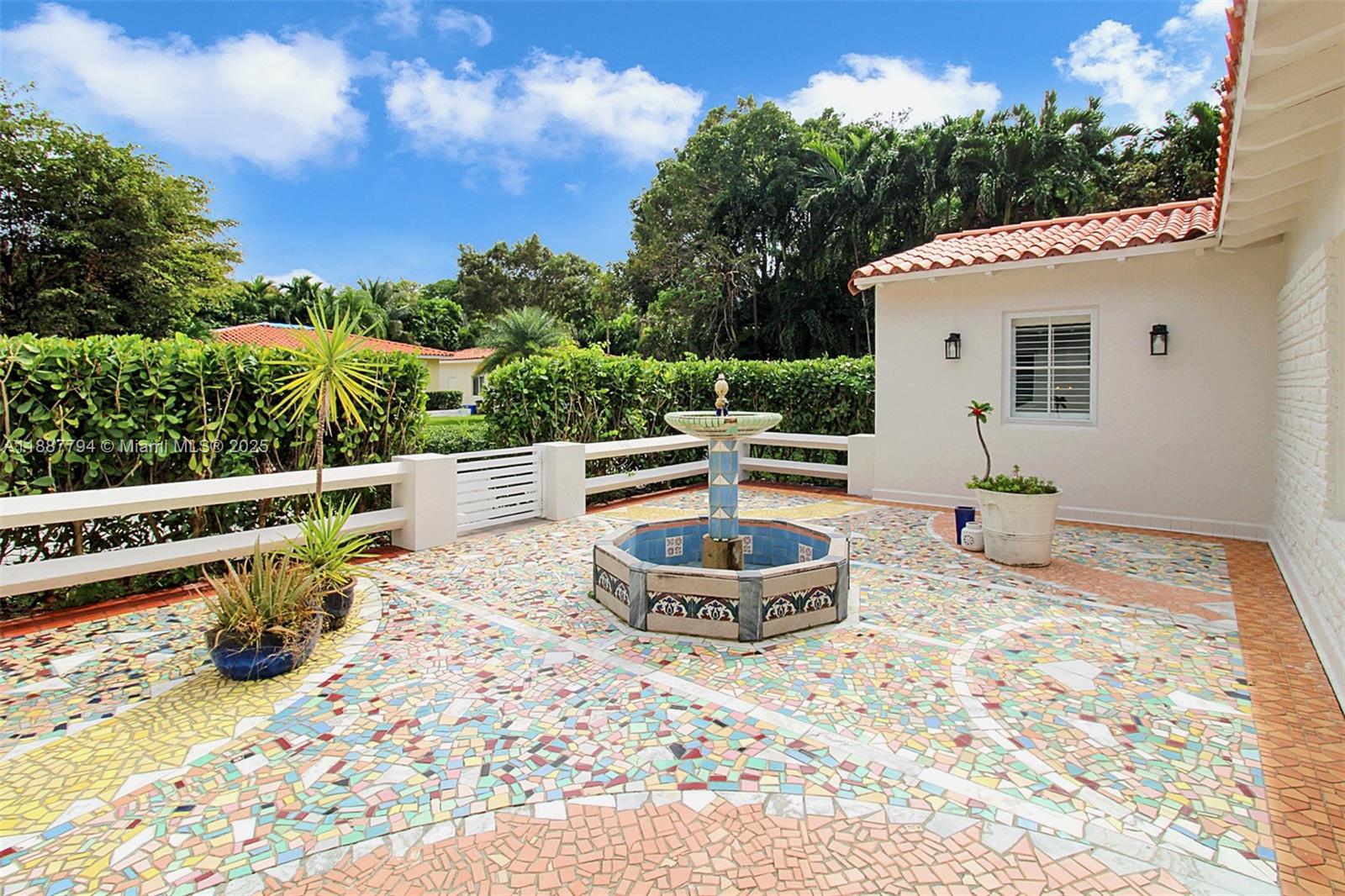 TAMIAMI PLACE PLAN NO 3 - Residential