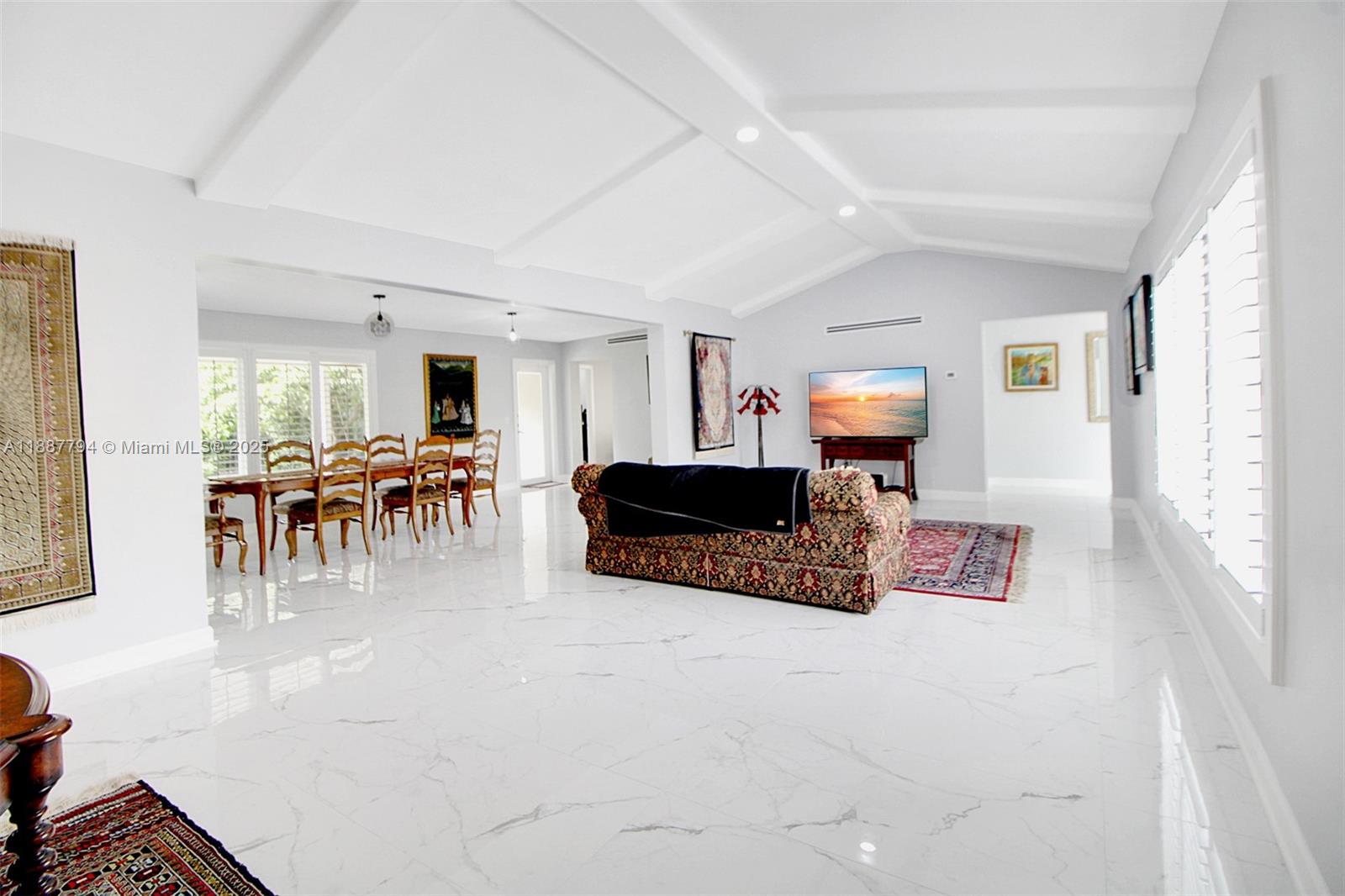TAMIAMI PLACE PLAN NO 3 - Residential