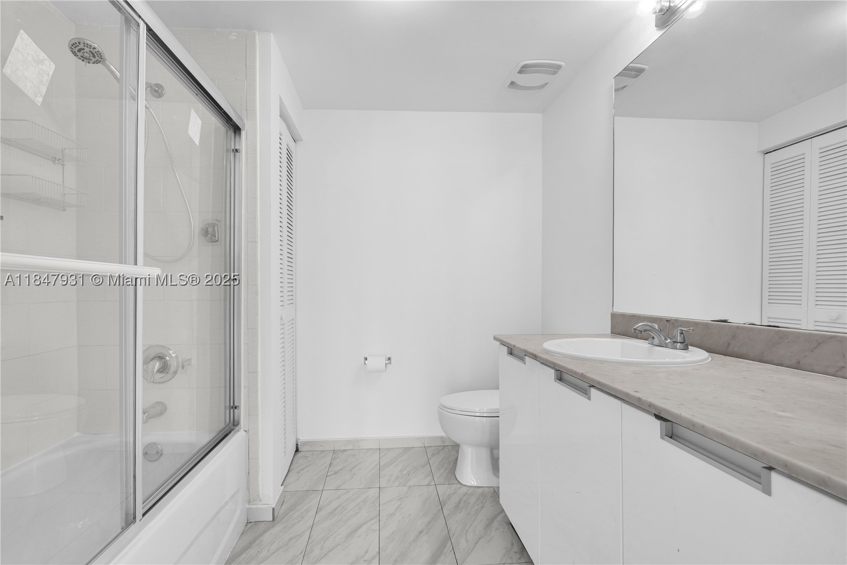 THE BRIDGEWATER CONDO - Residential