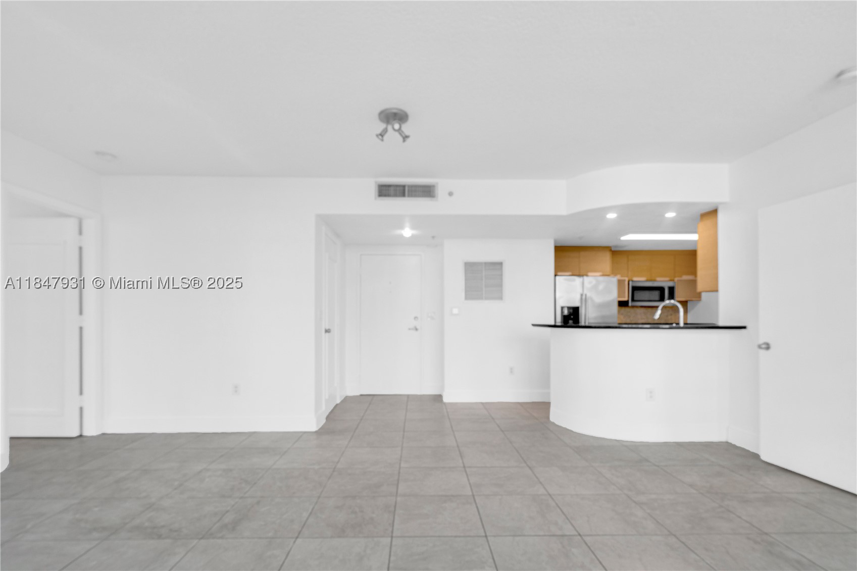 THE BRIDGEWATER CONDO - Residential