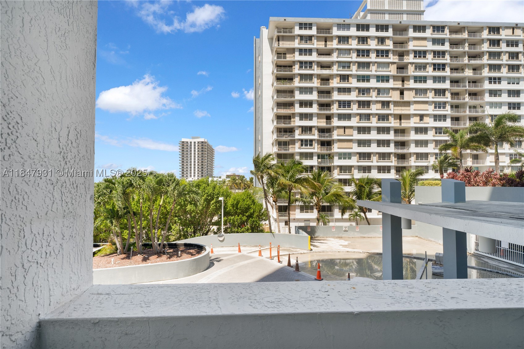 THE BRIDGEWATER CONDO - Residential