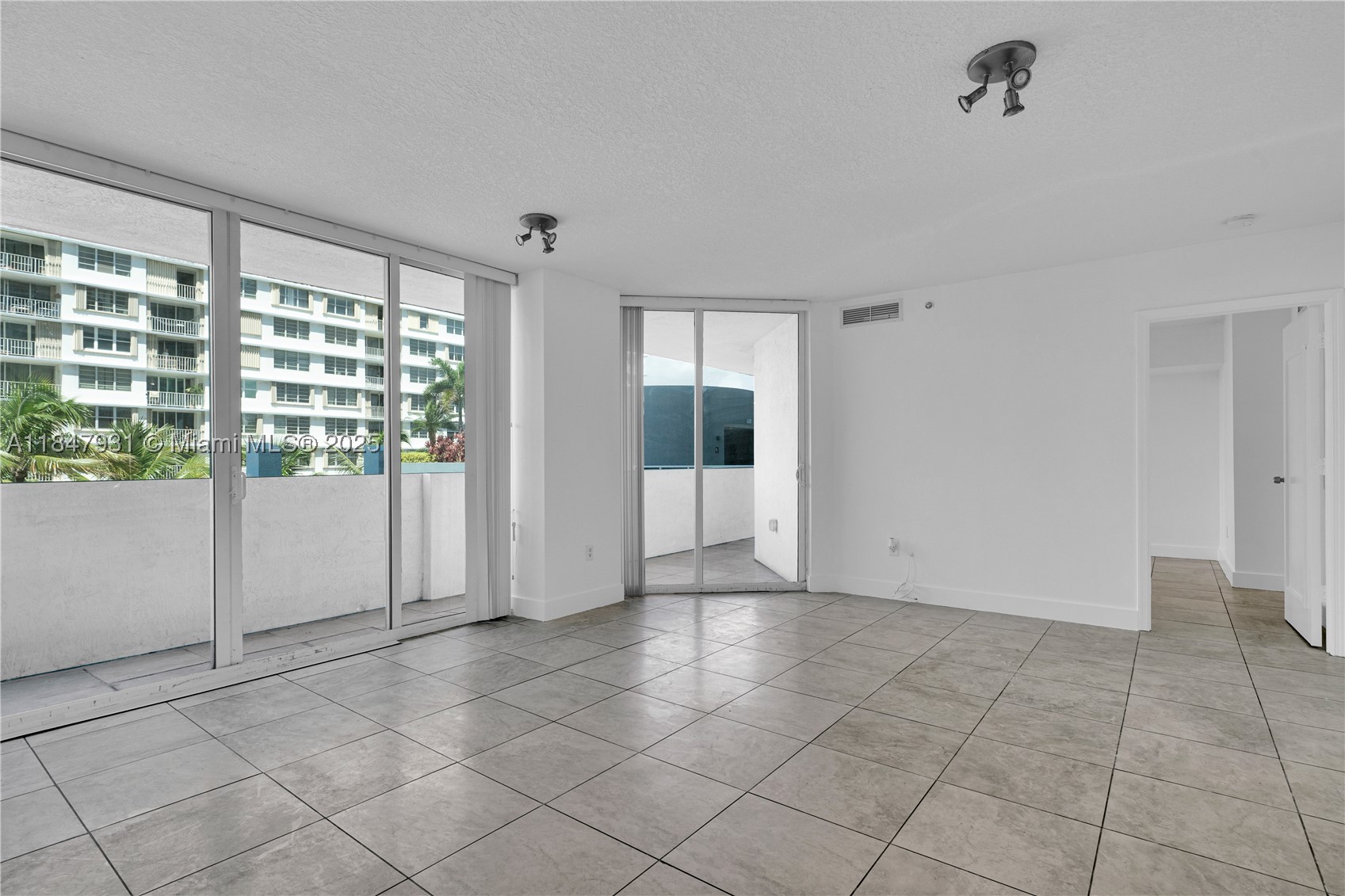 THE BRIDGEWATER CONDO - Residential
