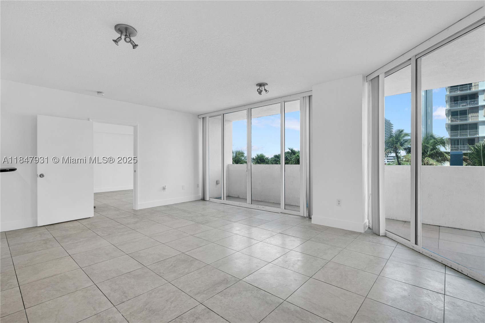THE BRIDGEWATER CONDO - Residential
