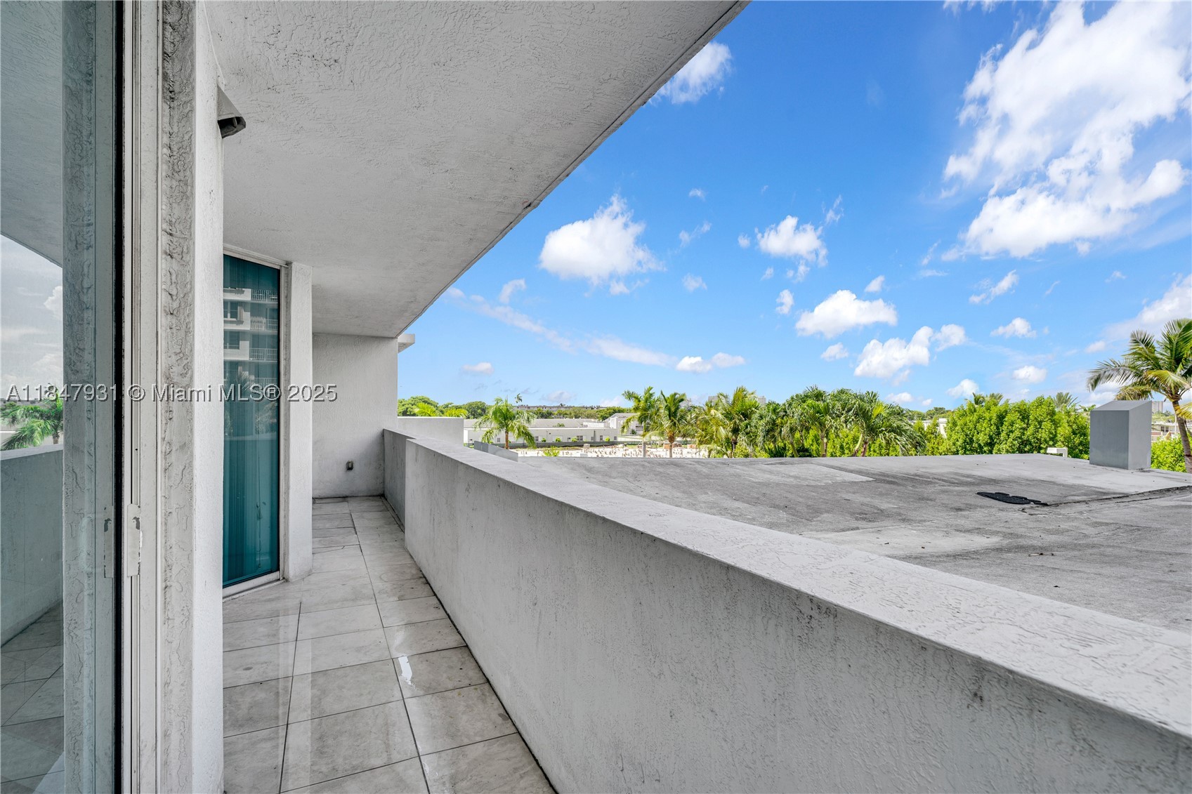 THE BRIDGEWATER CONDO - Residential