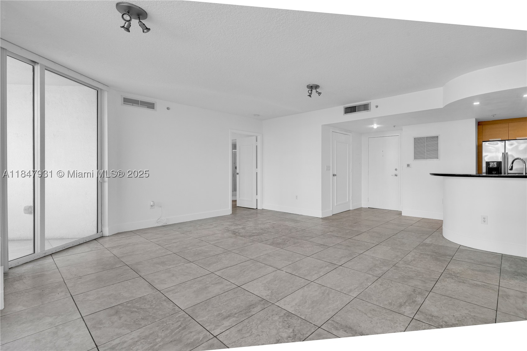 THE BRIDGEWATER CONDO - Residential