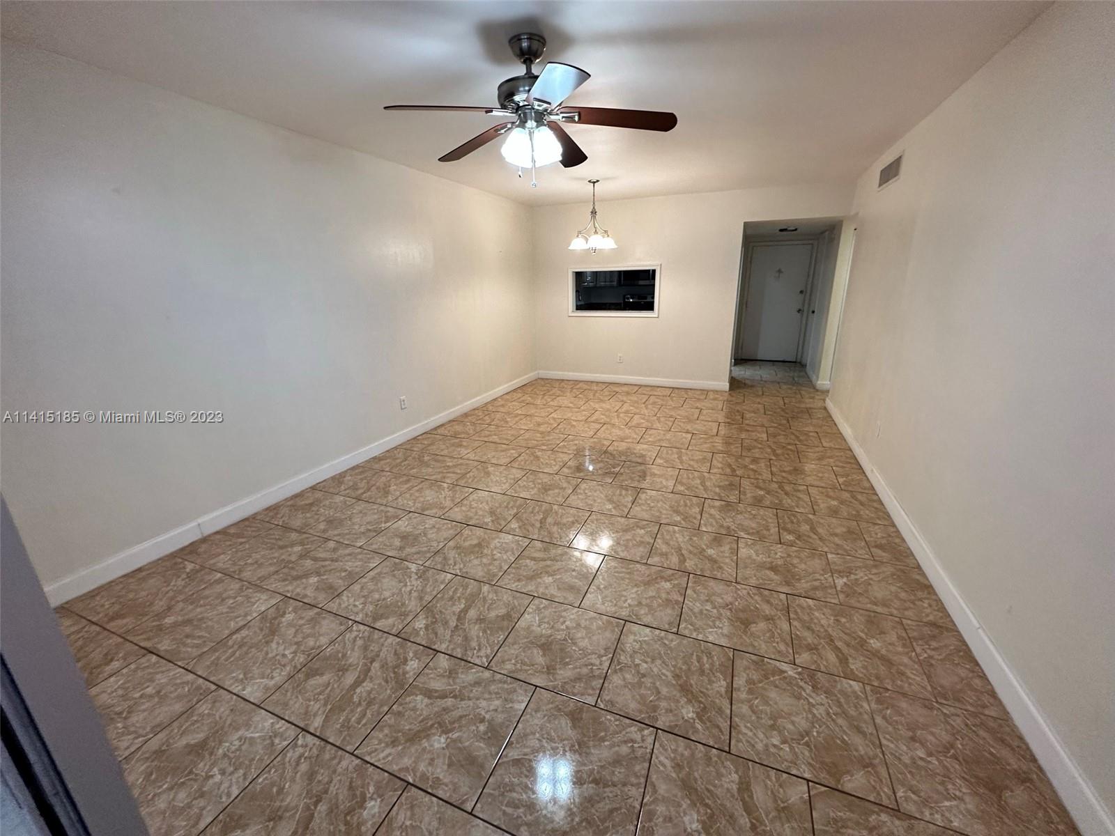 PALMETTO GARDENS NORTH CO - Residential Lease