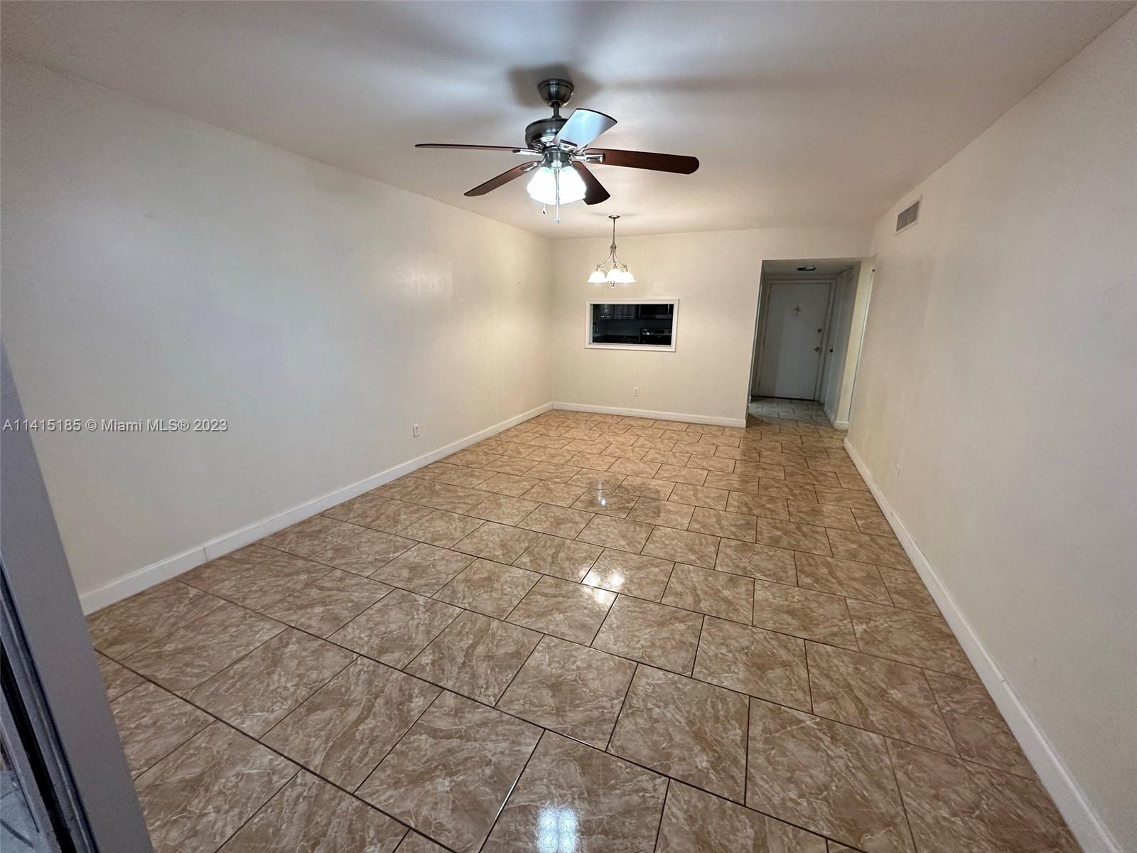 PALMETTO GARDENS NORTH CO - Residential Lease