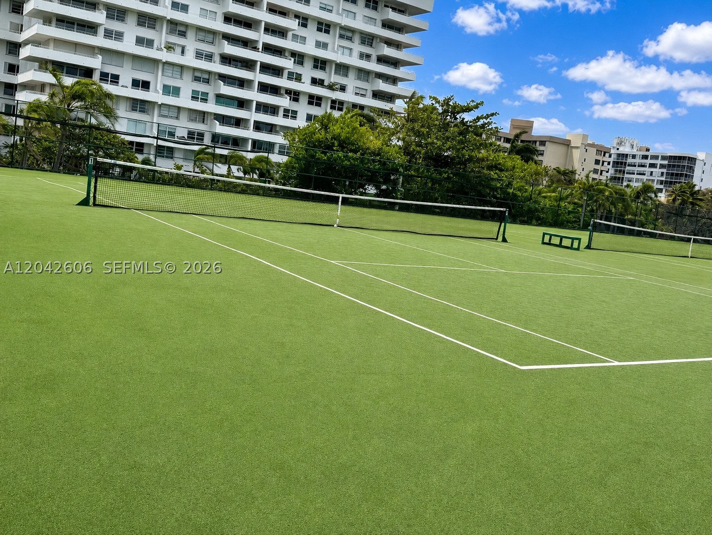 KEY BISCAYNE COMMODORE CL - Residential