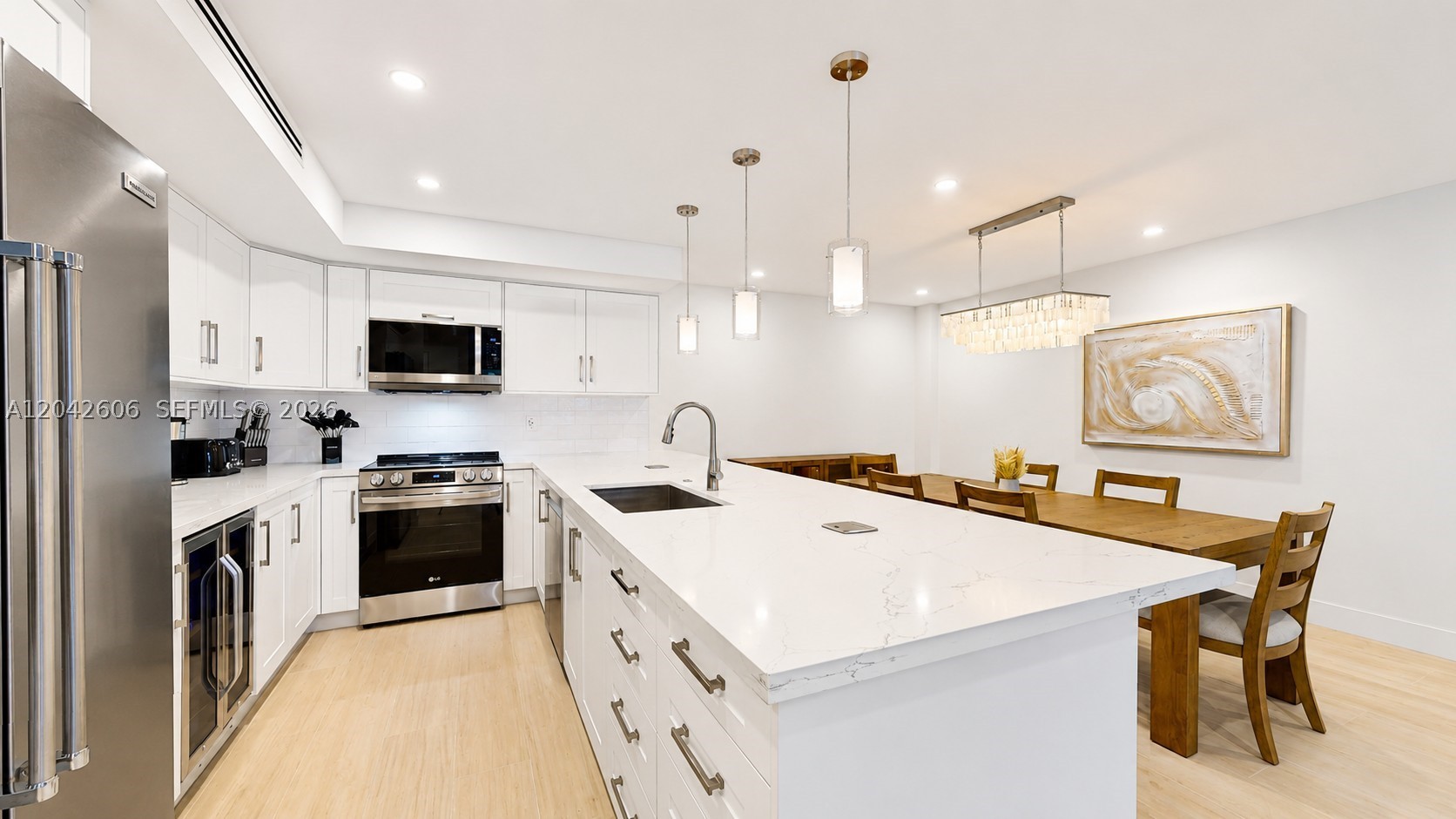 KEY BISCAYNE COMMODORE CL - Residential