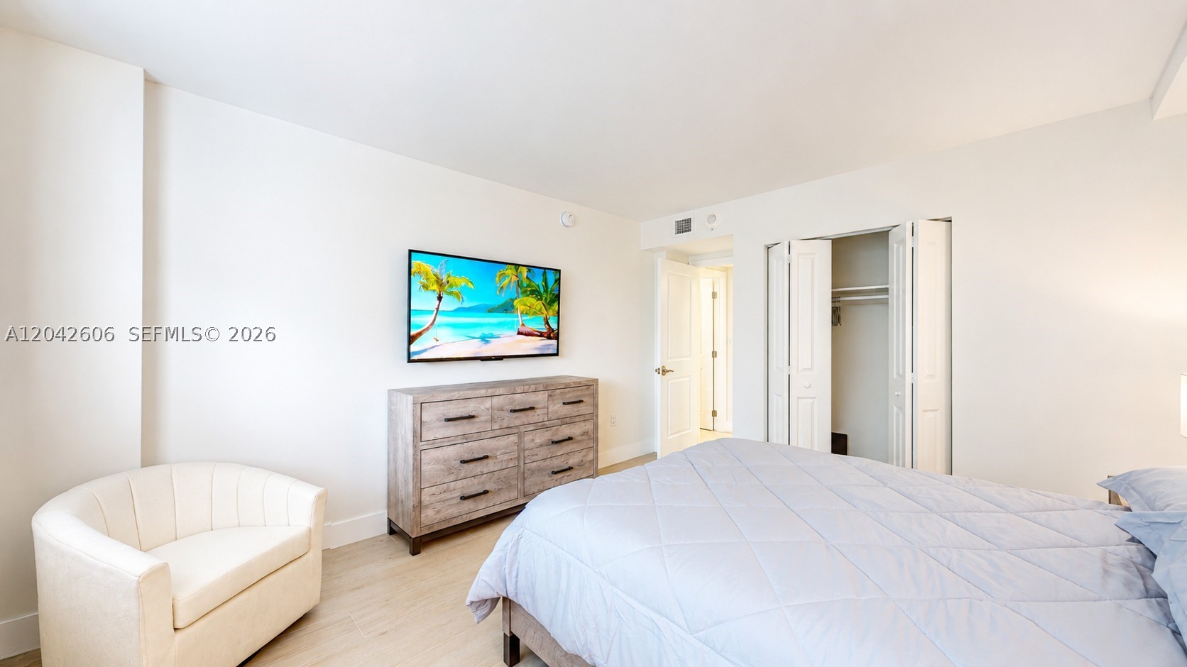 KEY BISCAYNE COMMODORE CL - Residential