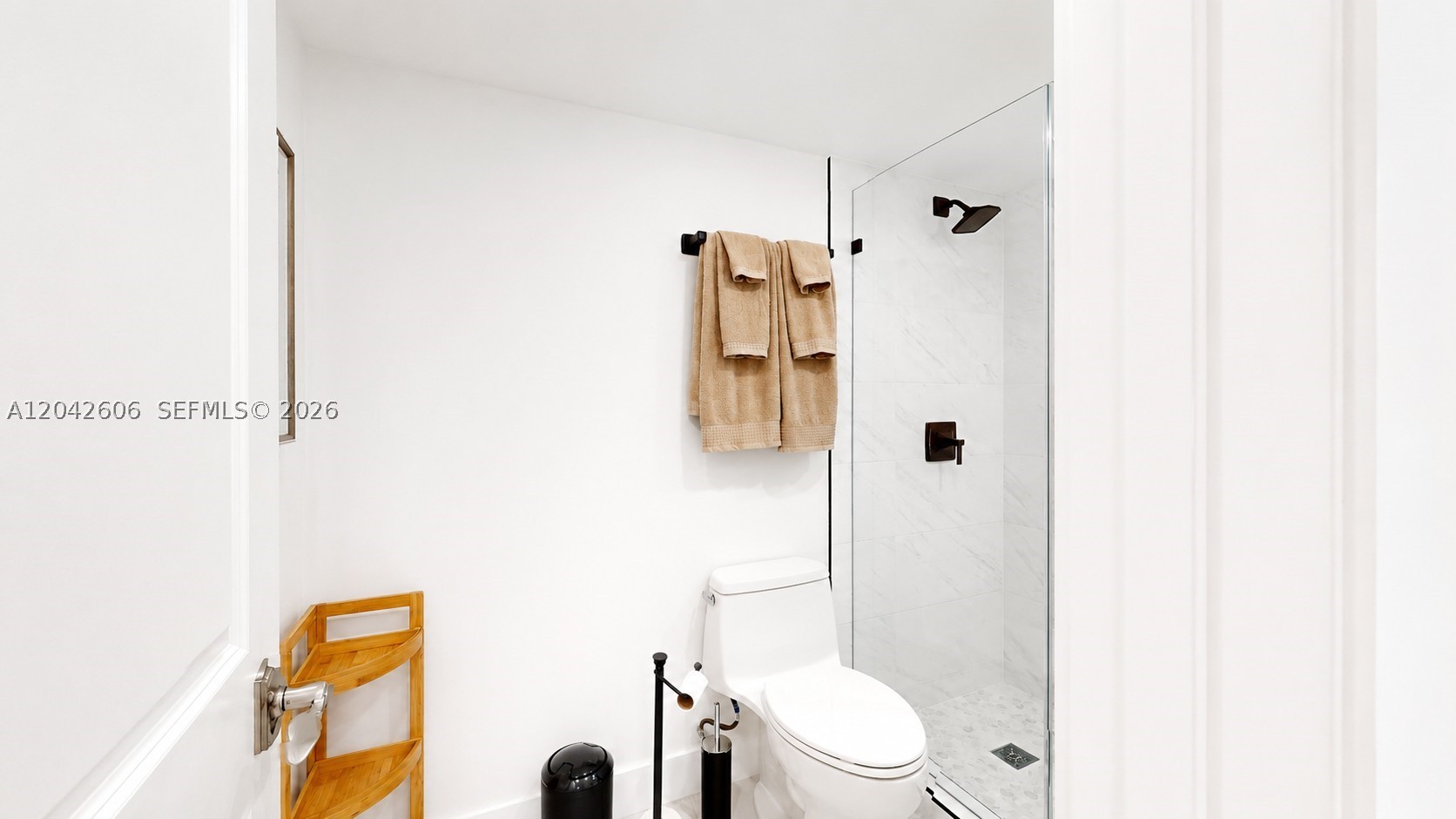 KEY BISCAYNE COMMODORE CL - Residential