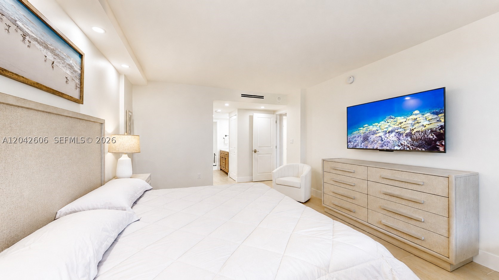 KEY BISCAYNE COMMODORE CL - Residential