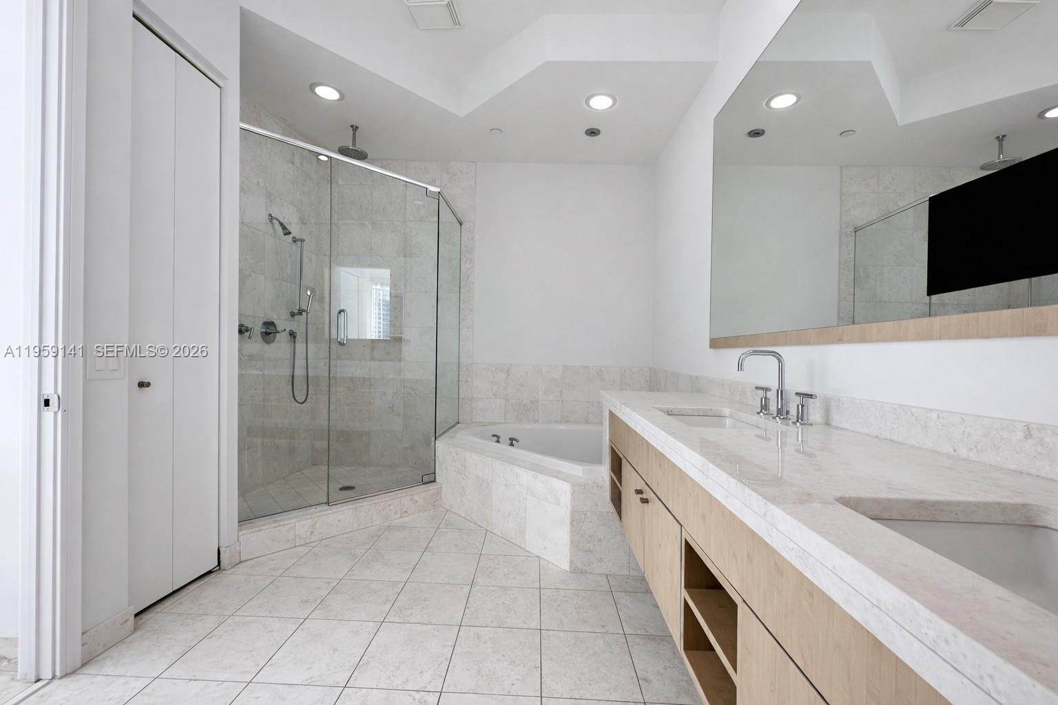 ASIA CONDO - Residential