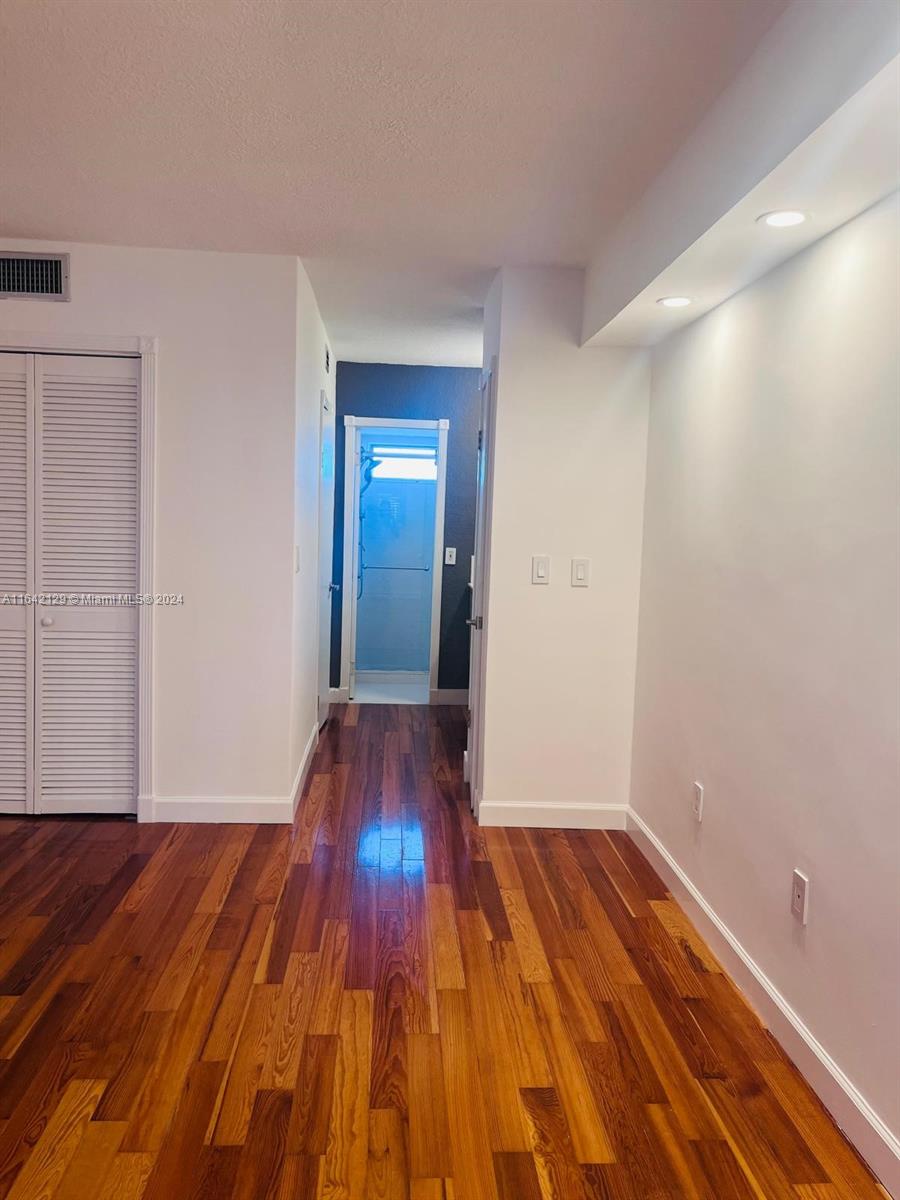 BYRON GARDENS CONDO - Residential Lease