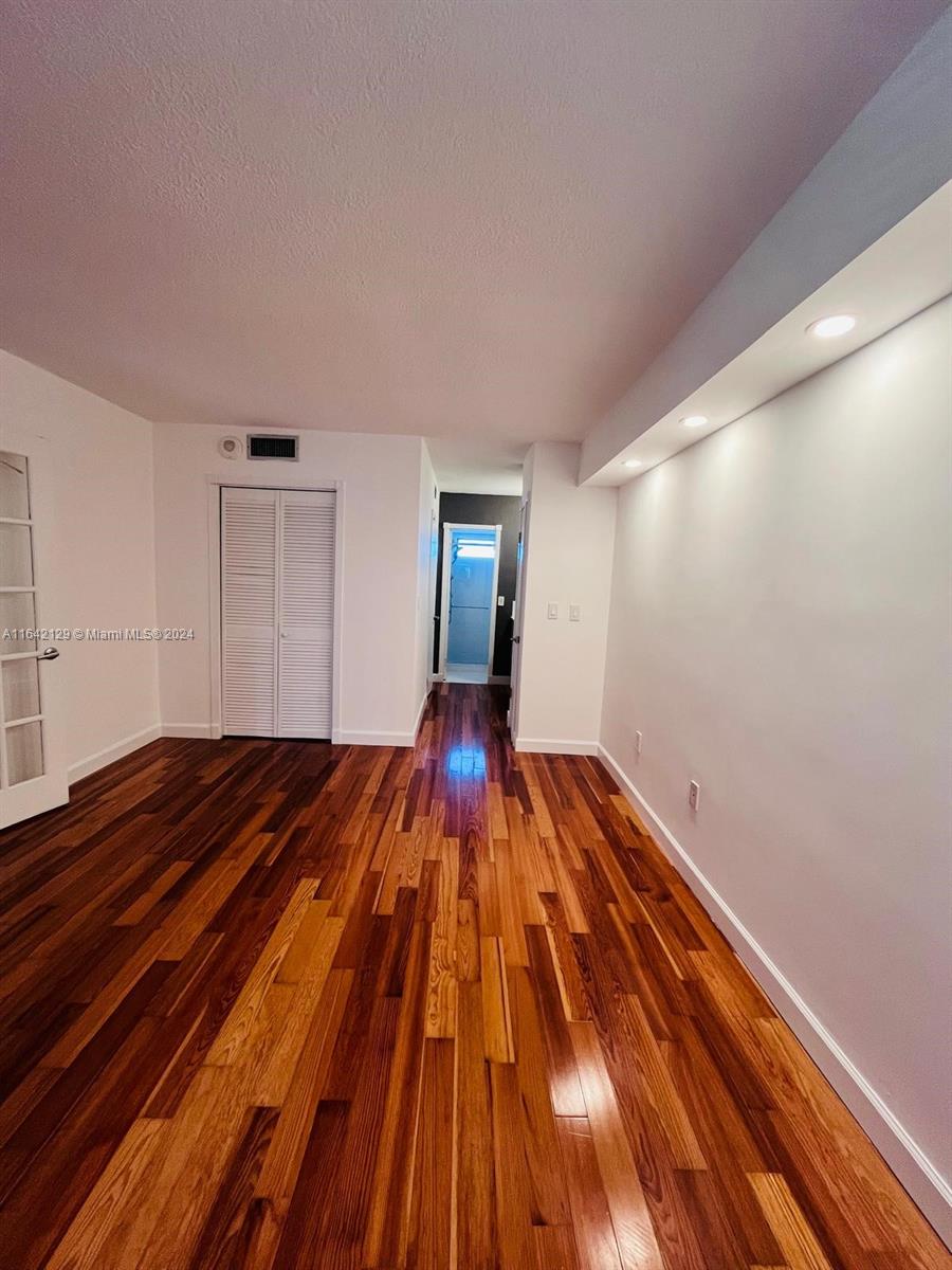 BYRON GARDENS CONDO - Residential Lease