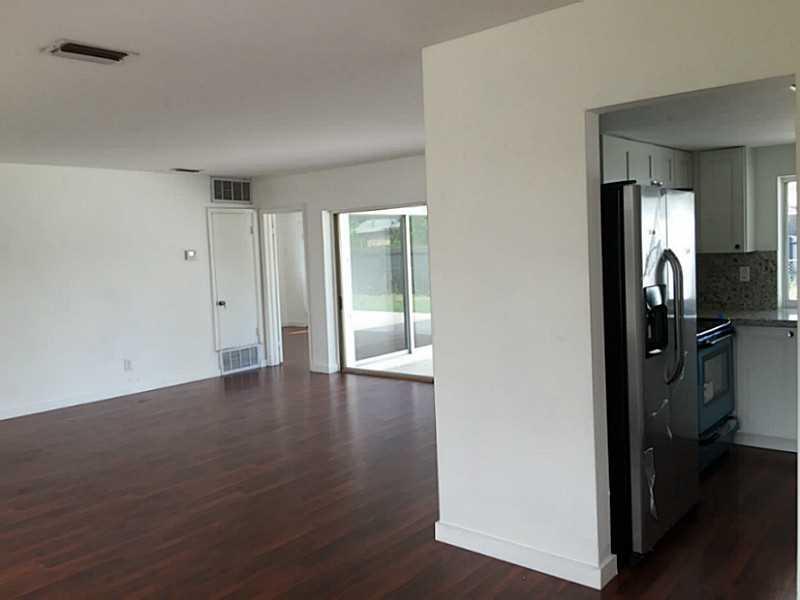 31 55 40 GREEN HILLS SEC - Residential
