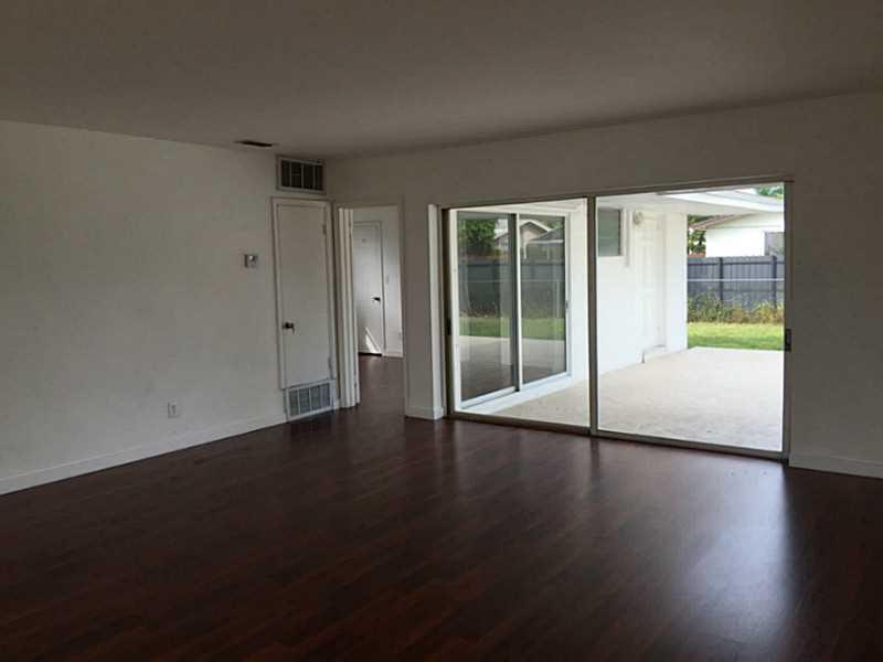 31 55 40 GREEN HILLS SEC - Residential