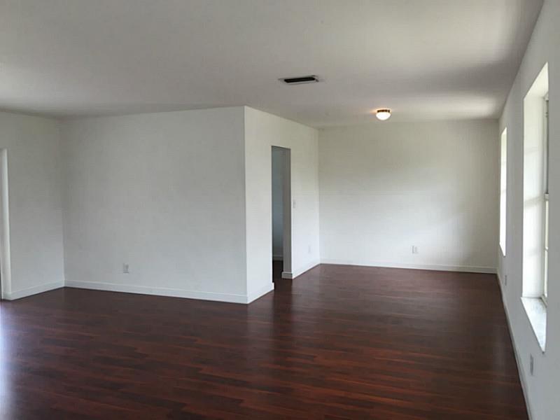 31 55 40 GREEN HILLS SEC - Residential
