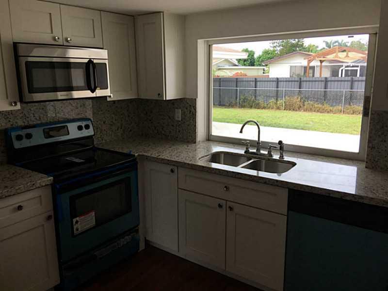 31 55 40 GREEN HILLS SEC - Residential