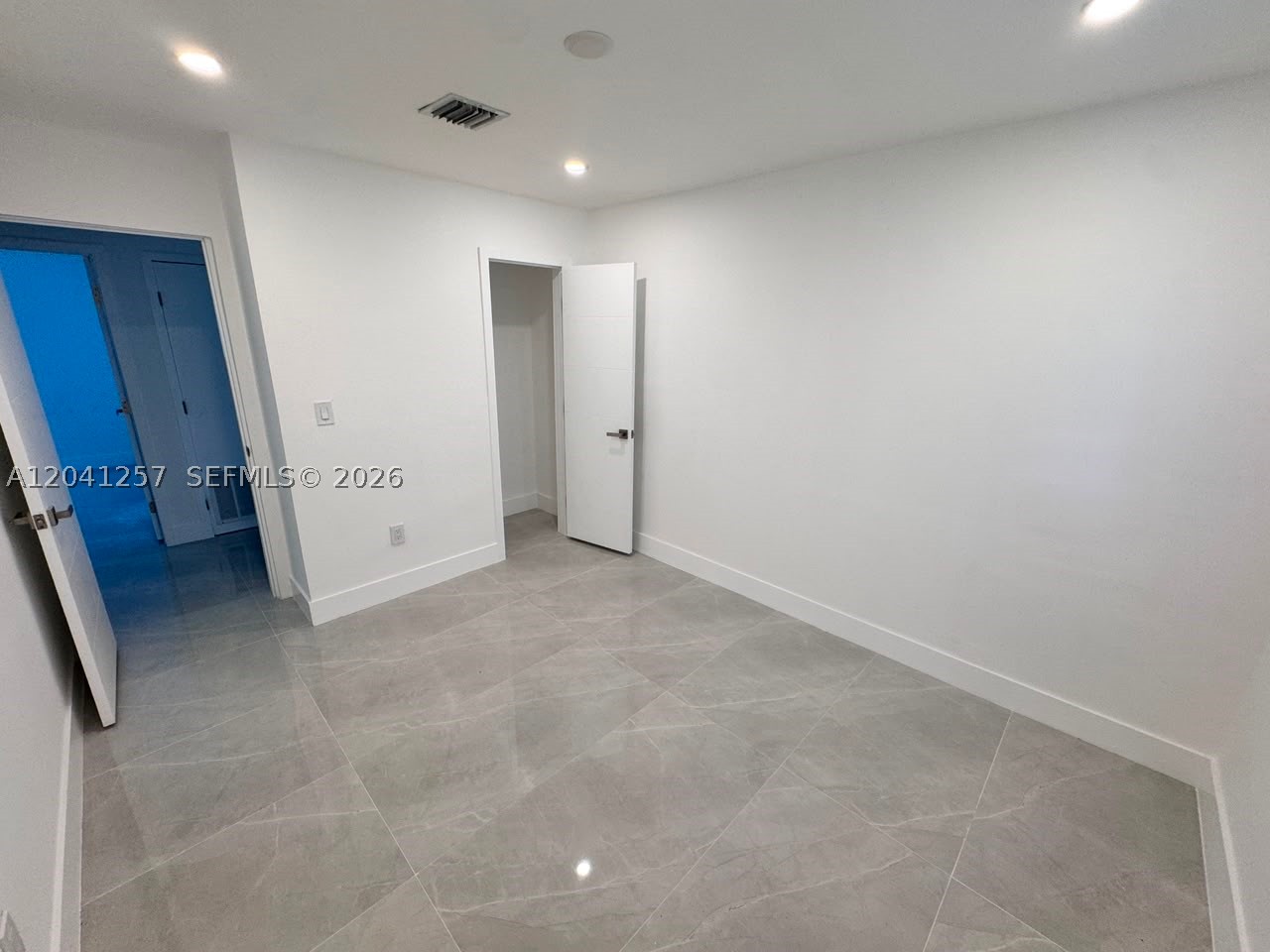 IVES ESTATES SEC 1 - Residential