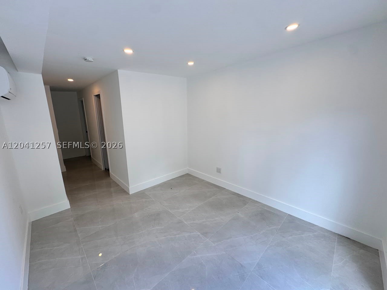 IVES ESTATES SEC 1 - Residential