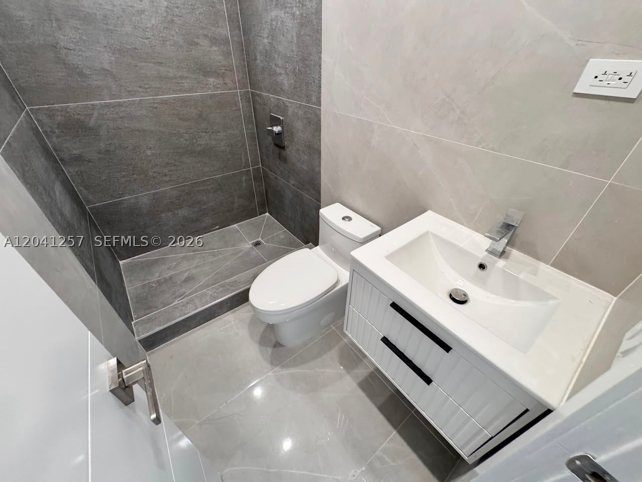 IVES ESTATES SEC 1 - Residential