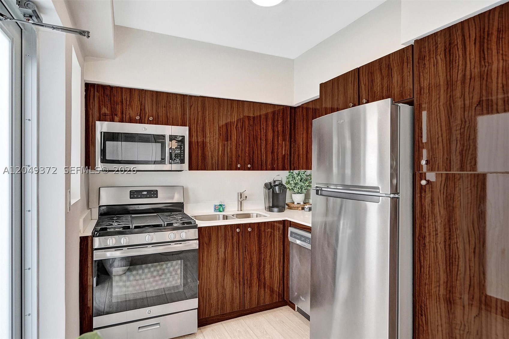 ALTON BEACH BAY FRONT - Residential Lease